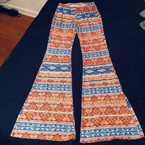 Bright patterned, Bell-shaped leggings